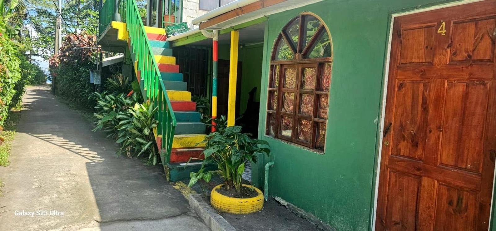 Tortuguero Casa De Playa Green House Apartment Exterior photo